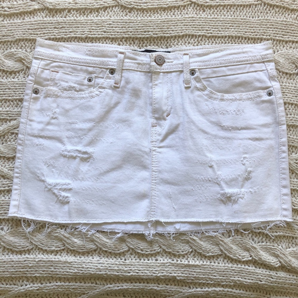 Levi’s cream denim mini skirt